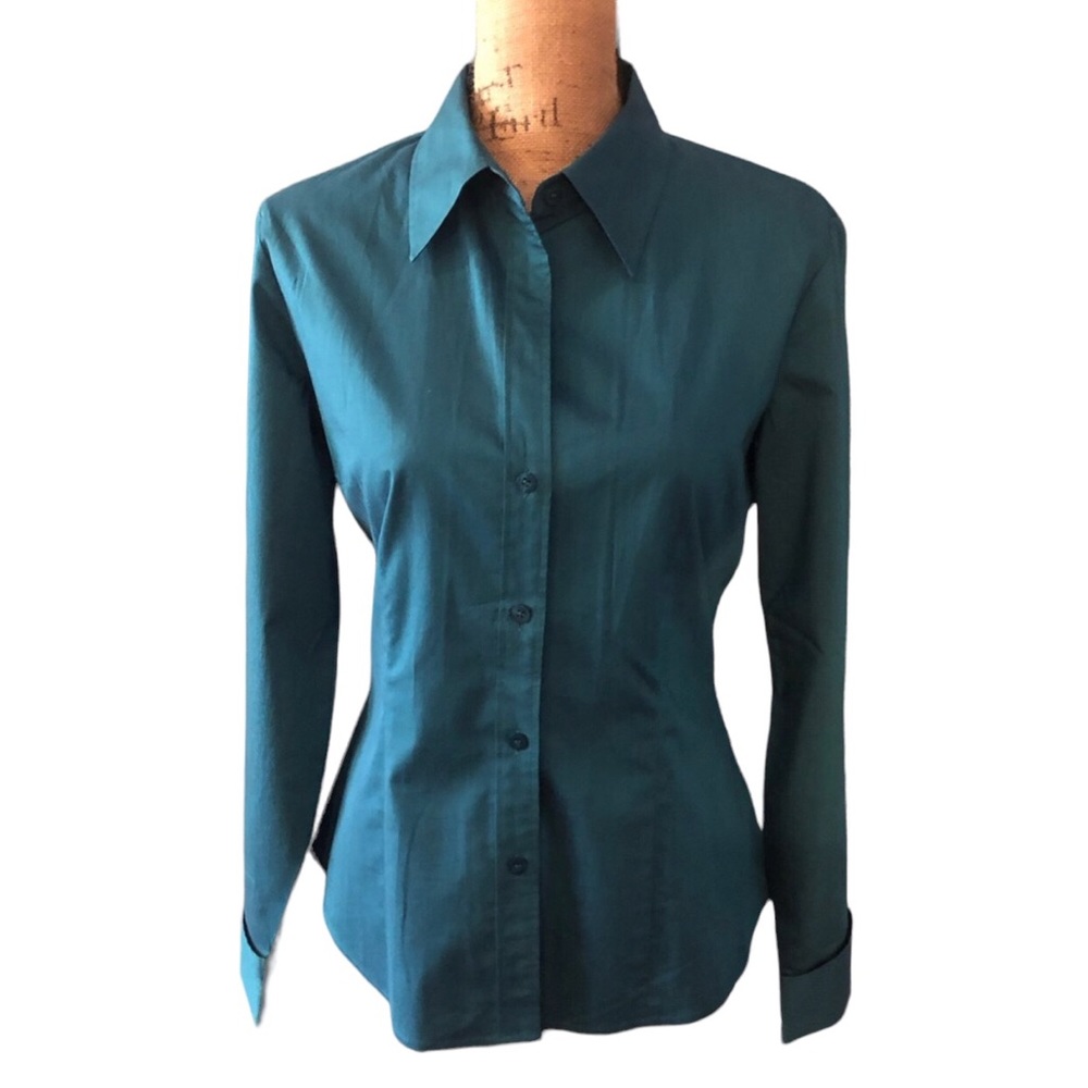 New York & Company Women’s Teal V-Neck Button Down Blouse Top. Medium